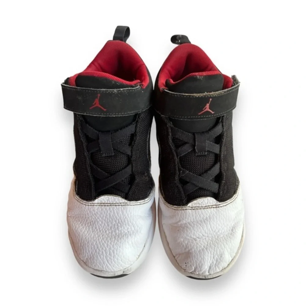 Nike Jordan Max Aura CN8095-100‎ GS White Black Kid's Sneakers Size 3Y